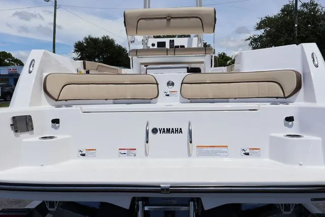 Slide: The Image of Yamaha 222 FSH Sport 2025 - 33