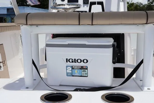 Slide: The Image of Yamaha 222 FSH Sport 2025 - 34