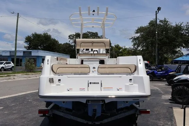 Slide: The Image of Yamaha 222 FSH Sport 2025 - 5