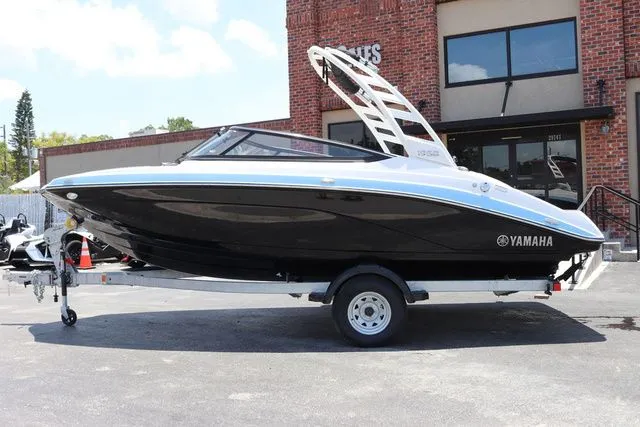 Slide: The Image of Yamaha 195S-BLACK-GALVANIZED 2025 - 3