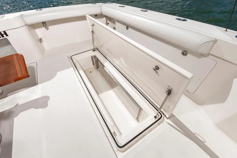 Slide: The Image of Cabo 43 Flybridge 2008 - 18