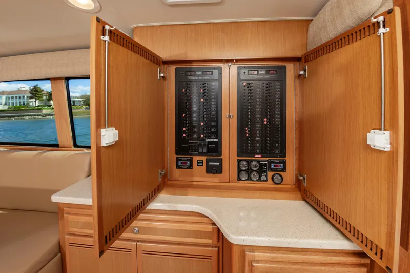 Slide: The Image of Cabo 43 Flybridge 2008 - 30