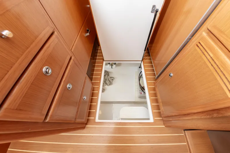 Slide: The Image of Cabo 43 Flybridge 2008 - 35