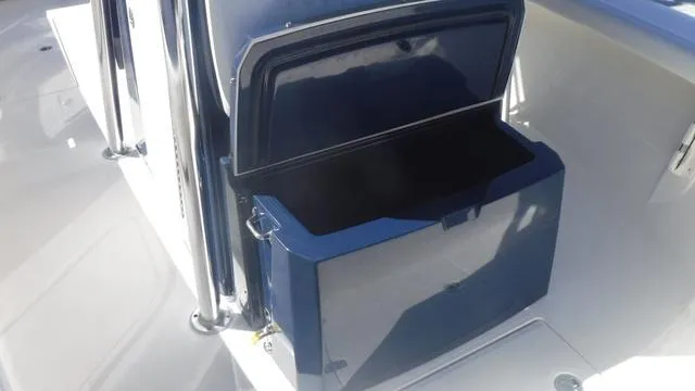 Slide: The Image of Pathfinder 2400 Open 2025 - 15