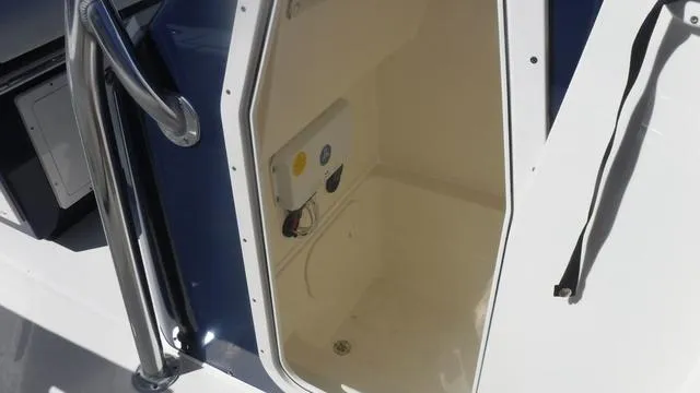 Slide: The Image of Pathfinder 2400 Open 2025 - 18