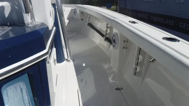 Slide: The Image of Pathfinder 2400 Open 2025 - 24