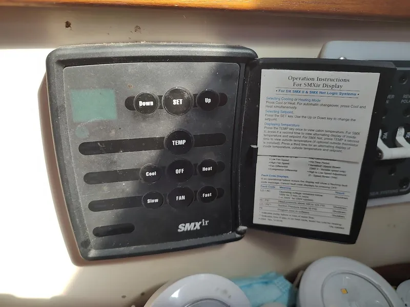 Slide: The Image of Catalina 34 1990 - 53