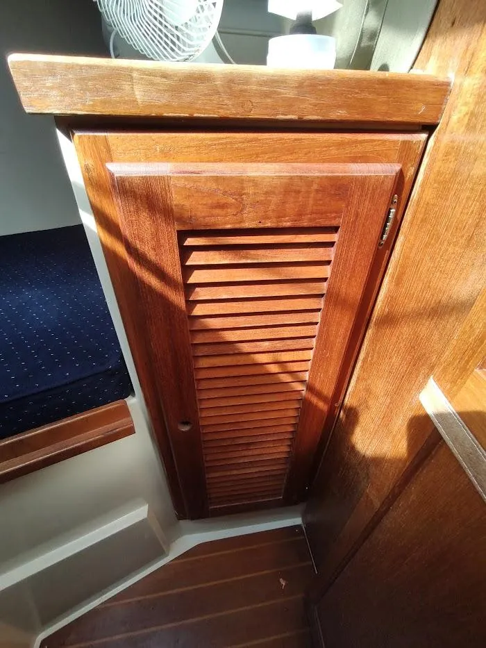 Slide: The Image of Catalina 34 1990 - 59