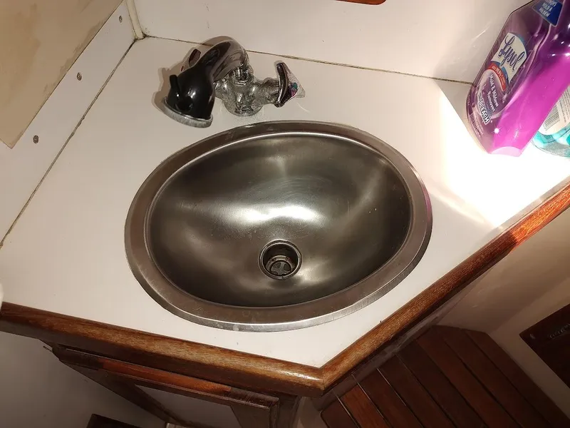 Slide: The Image of Catalina 34 1990 - 67