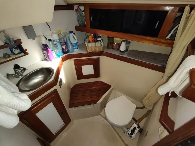 Slide: The Image of Catalina 34 1990 - 69