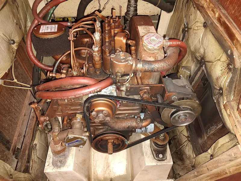 Slide: The Image of Catalina 34 1990 - 72