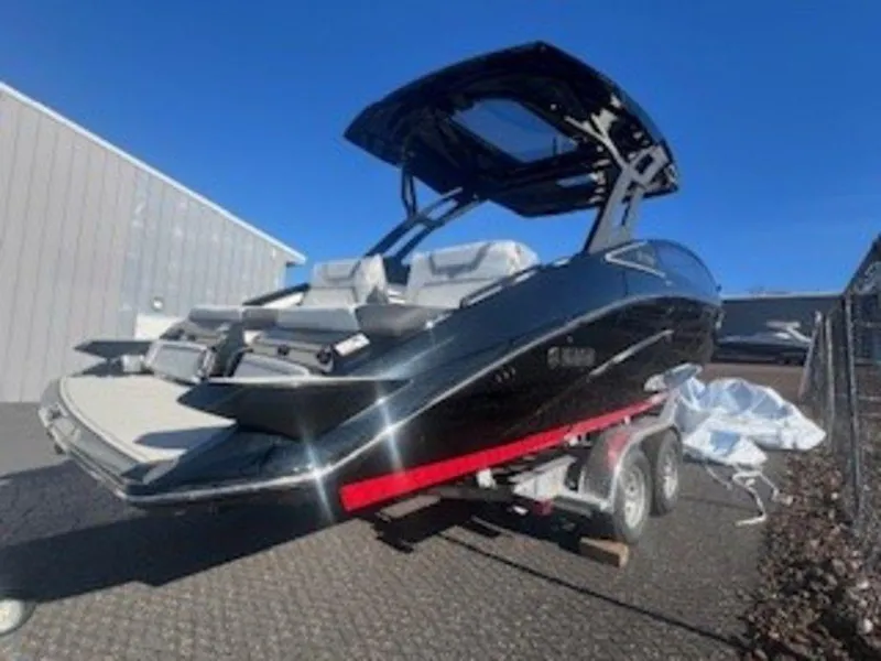 Slide: The Image of Yamaha 275SD 2025 - 3