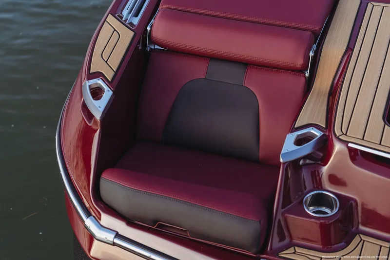 Slide: The Image of MasterCraft X22 2024 - 10