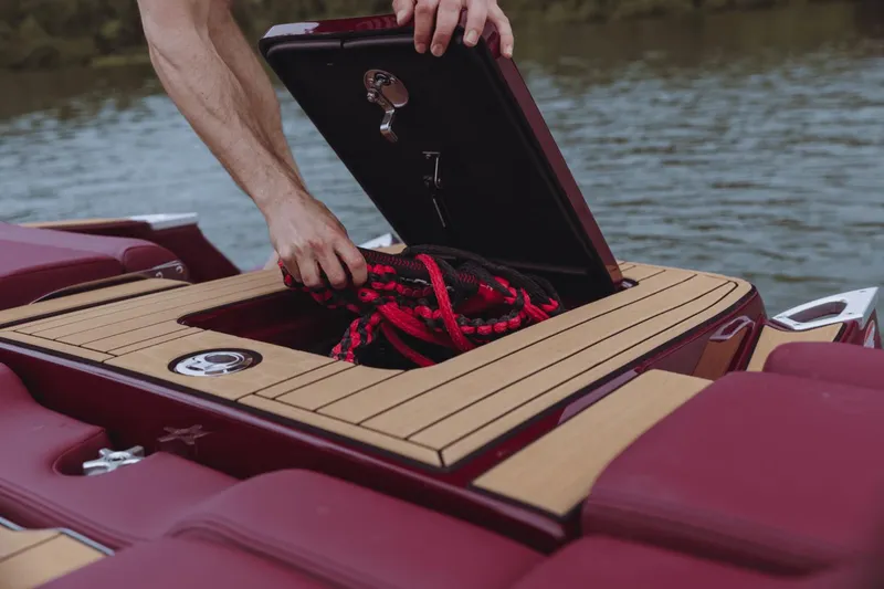 Slide: The Image of MasterCraft X22 2024 - 17