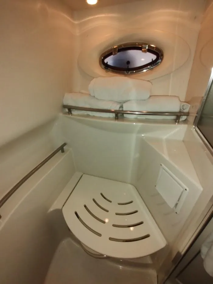 Slide: The Image of Maxum 4100 SCR 1999 - 57