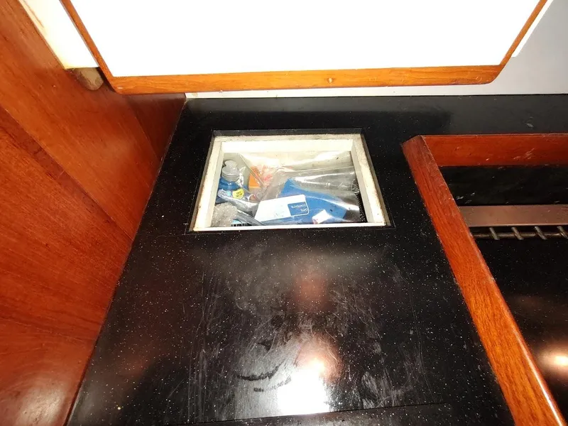 Slide: The Image of Hylas 46 1997 - 57