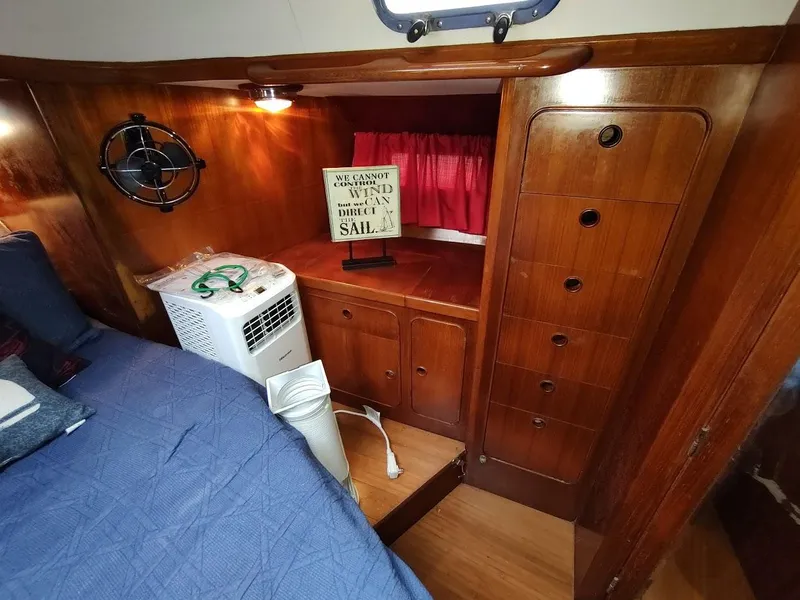 Slide: The Image of Hylas 46 1997 - 65