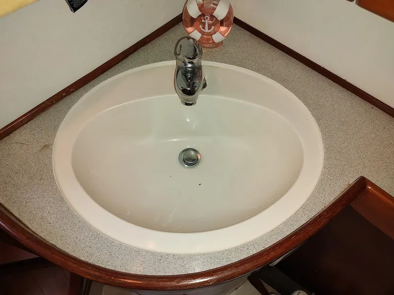 Slide: The Image of Hylas 46 1997 - 77