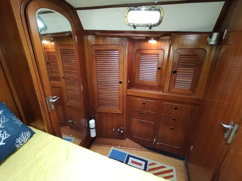 Slide: The Image of Hylas 46 1997 - 82