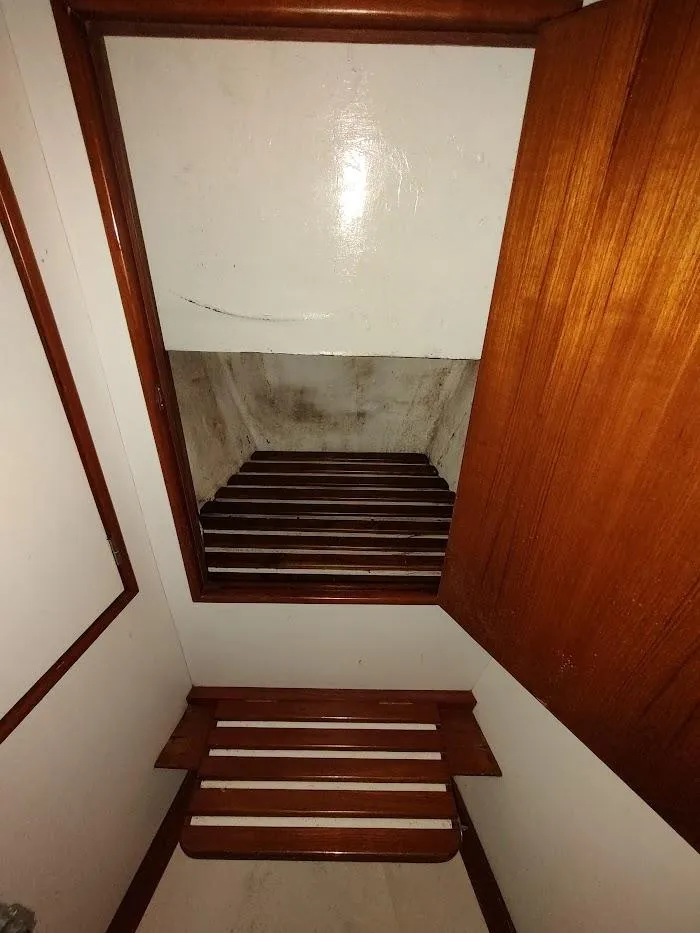 Slide: The Image of Hylas 46 1997 - 96