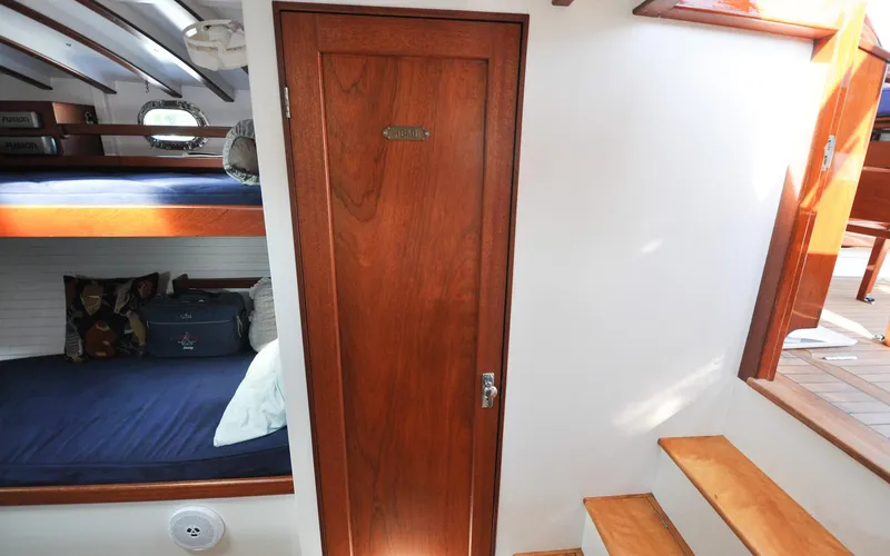 Slide: The Image of Bunker and Ellis - Aleria - Head - 53