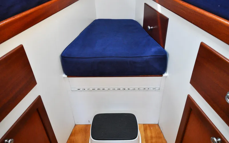 Slide: The Image of Bunker and Ellis - Aleria - Forward Cabin - Settee - 73