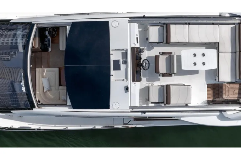 Slide: The Image of Galeon 510 Sky 2020 - 18