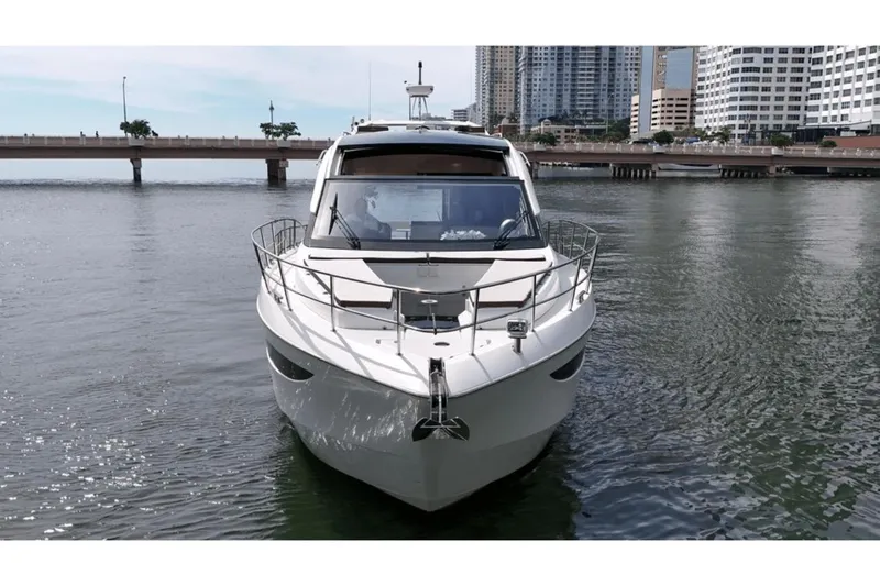 Slide: The Image of Galeon 510 Sky 2020 - 25