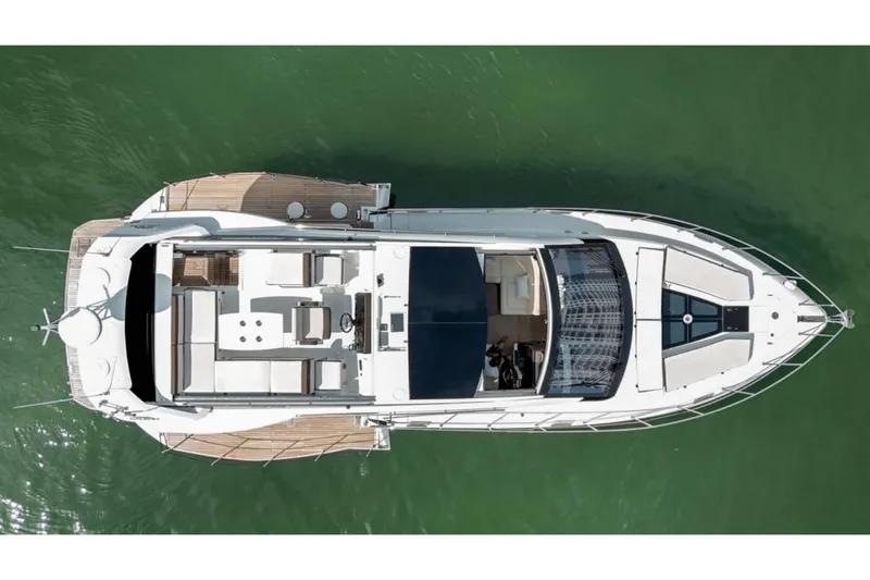 Slide: The Image of Galeon 510 Sky 2020 - 39