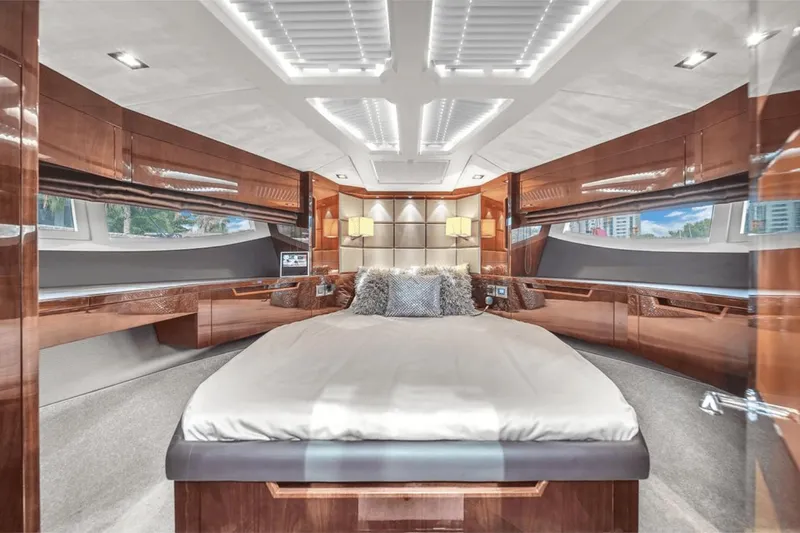 Slide: The Image of Galeon 510 Sky 2020 - 60