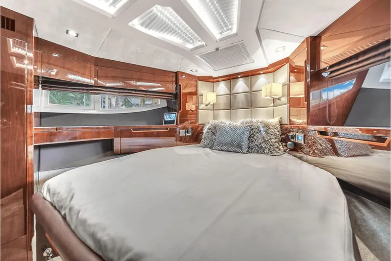 Slide: The Image of Galeon 510 Sky 2020 - 62