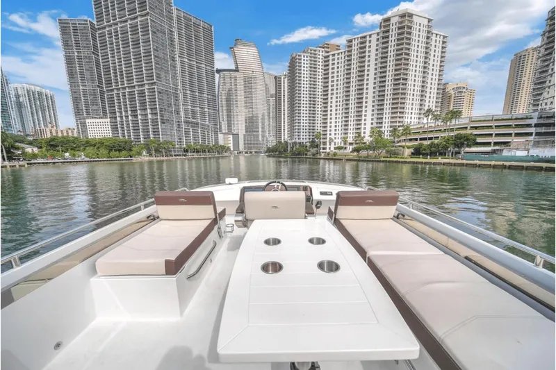 Slide: The Image of Galeon 510 Sky 2020 - 96