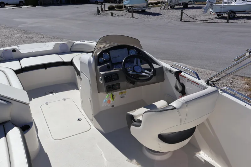 Slide: The Image of Stingray 192SC 2020 - 19