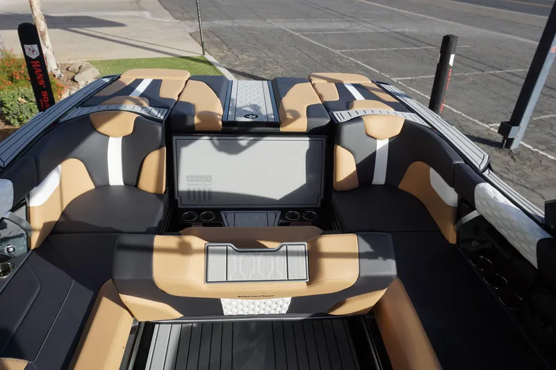 Slide: The Image of MasterCraft XT23 - 6K Rebate Eligible 2025 - 21