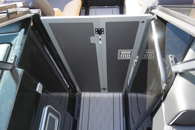 Slide: The Image of MasterCraft XT23 - 6K Rebate Eligible 2025 - 34