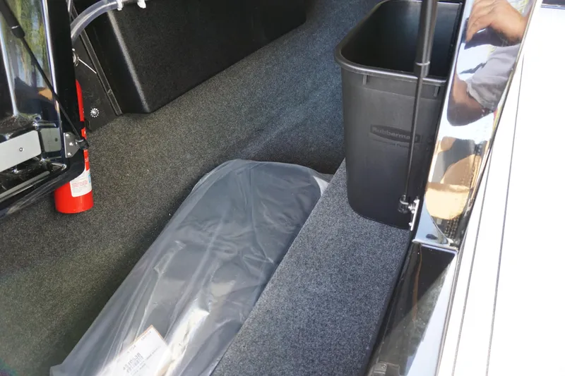 Slide: The Image of MasterCraft XT23 - 6K Rebate Eligible 2025 - 40