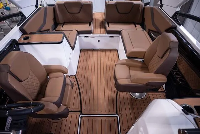 Slide: The Image of Yamaha 252SE 2025 - 13