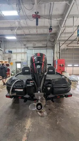 Slide: The Image of Nitro Z18 2025 - 17