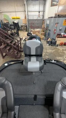 Slide: The Image of Nitro Z18 2025 - 8