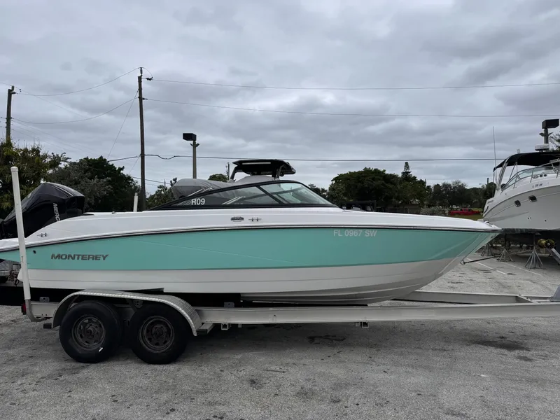 Slide: The Image of Monterey M-225 2020 - 12