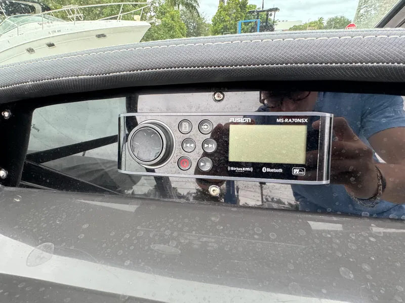 Slide: The Image of Monterey M-225 2020 - 24