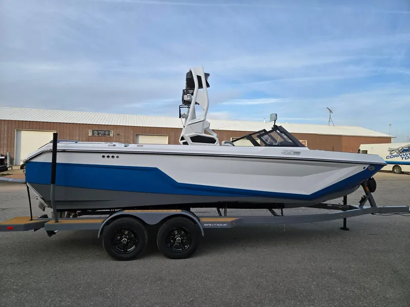 Slide: The Image of Nautique GS22 2025 - 3