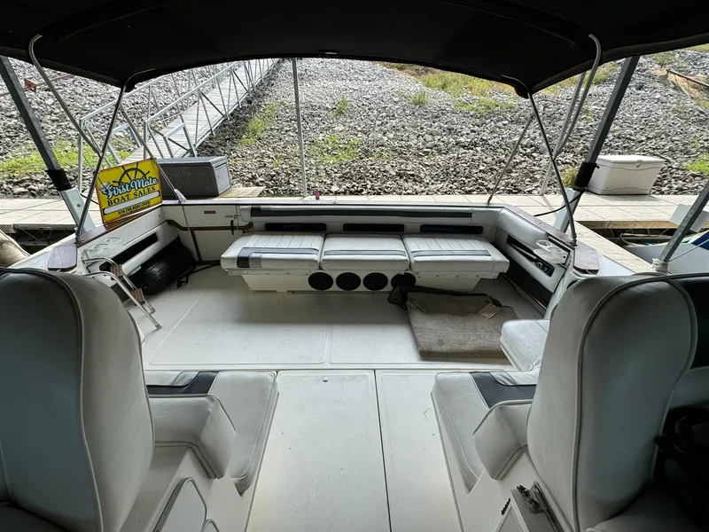 Slide: The Image of Sea Ray 39 1989 - 54