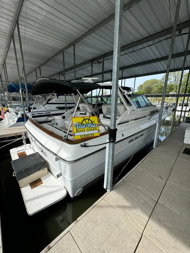 Slide: The Image of Sea Ray 39 1989 - 56