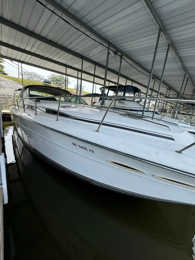 Slide: The Image of Sea Ray 39 1989 - 57