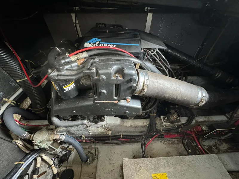 Slide: The Image of Sea Ray 39 1989 - 61