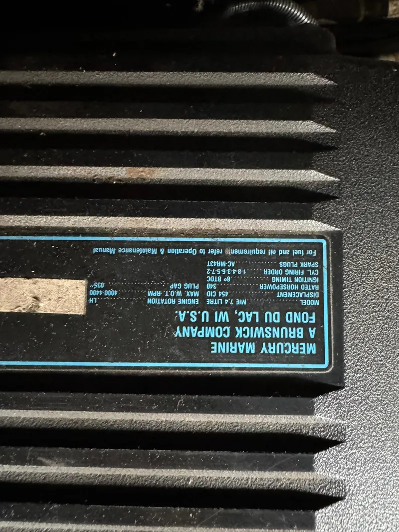 Slide: The Image of Sea Ray 39 1989 - 64