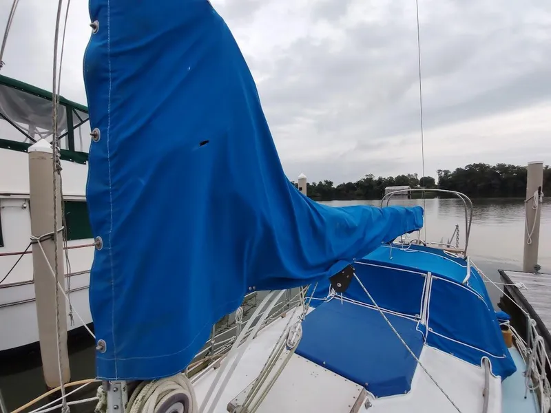 Slide: The Image of Cape Dory Cape 30 1972 - 17