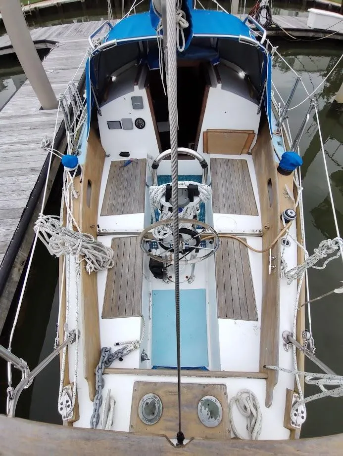 Slide: The Image of Cape Dory Cape 30 1972 - 19