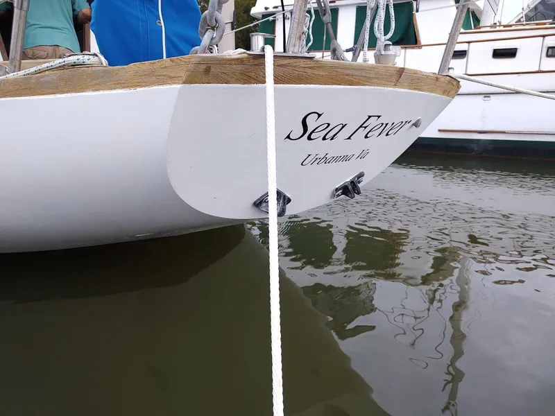 Slide: The Image of Cape Dory Cape 30 1972 - 4